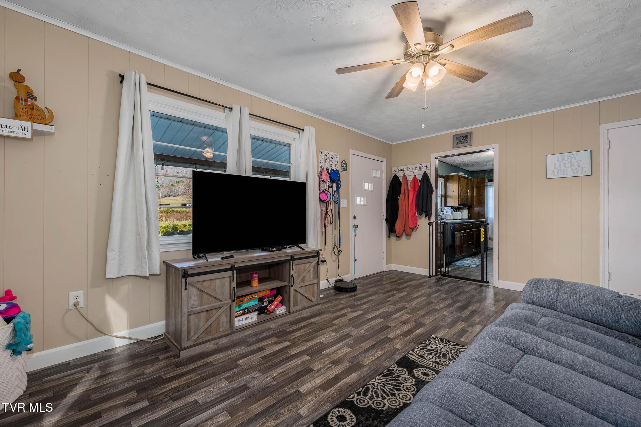 636 Copley Branch Road Butler, TN 37640 - Photo 41 of 54 636 Copley Branch Road (45 of 61)