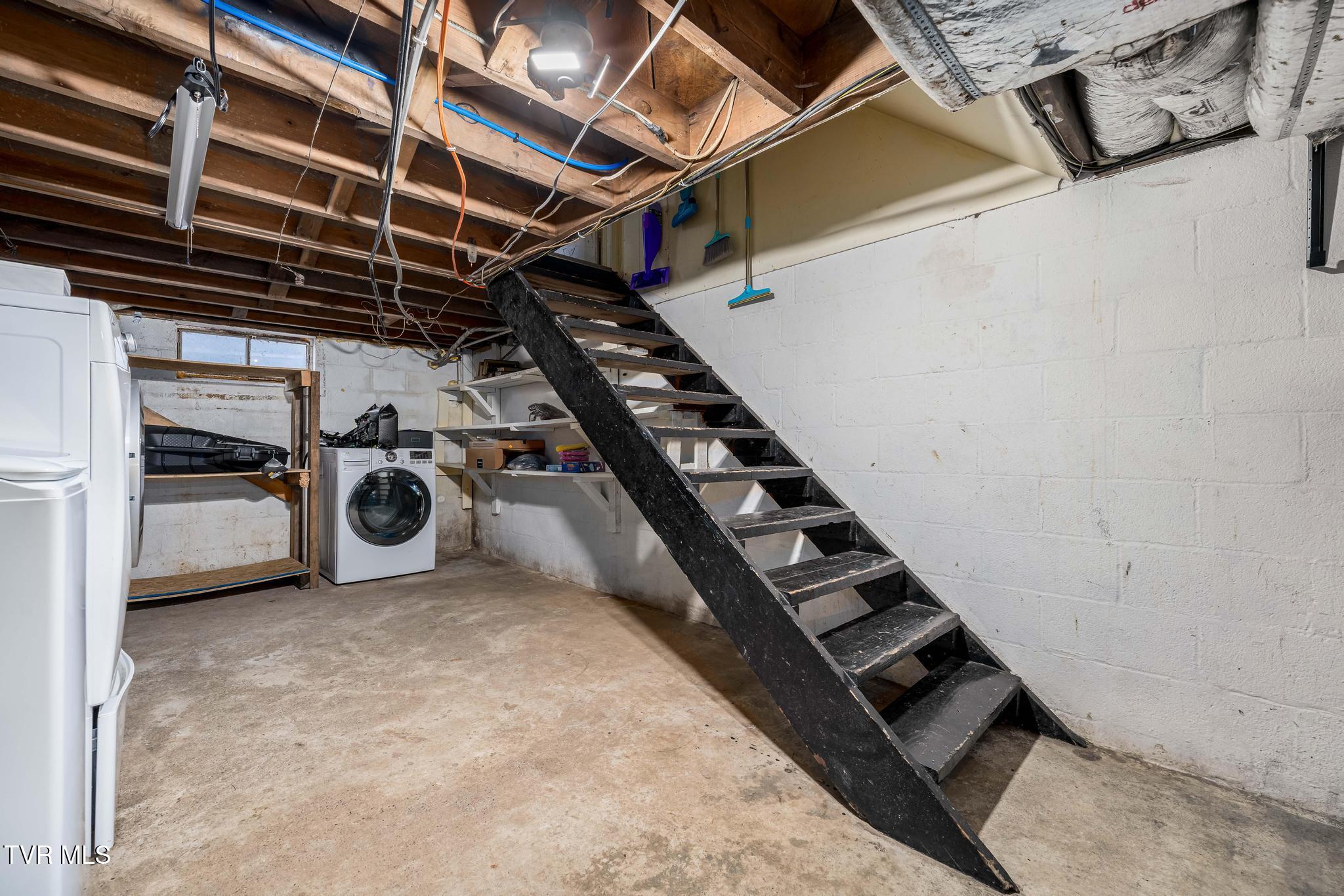 636 Copley Branch Road Butler, TN 37640 - Photo 52 of 54 636 Copley Branch Road (56 of 61)