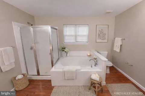 $749,900 | 725 Gleneagles Drive, Fort Washington, MD 20744