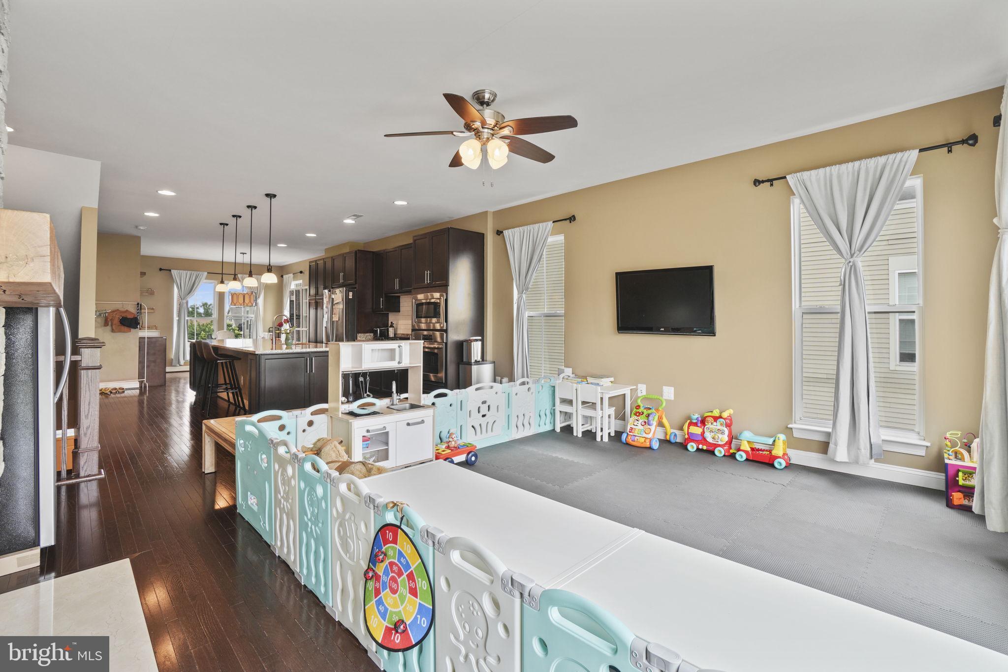 20405 Codman Drive Ashburn, VA 20147 - Photo 11 of 25