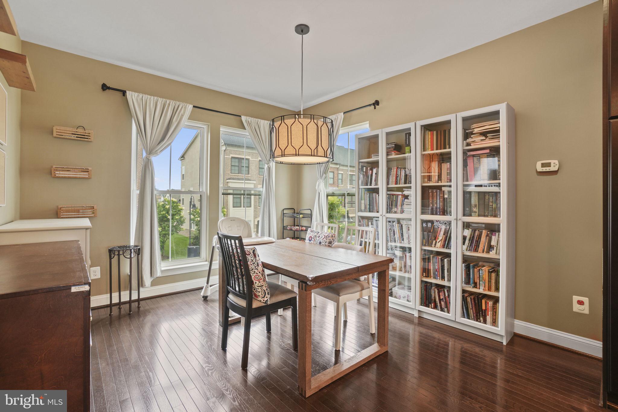 20405 Codman Drive Ashburn, VA 20147 - Photo 7 of 25