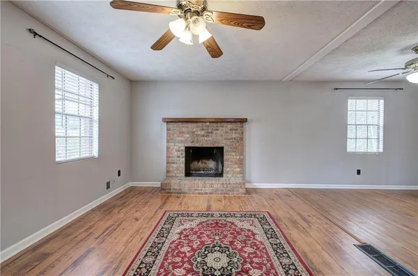 $340,000 | 1513 Glenn Place Southwest, Mableton, GA 30126