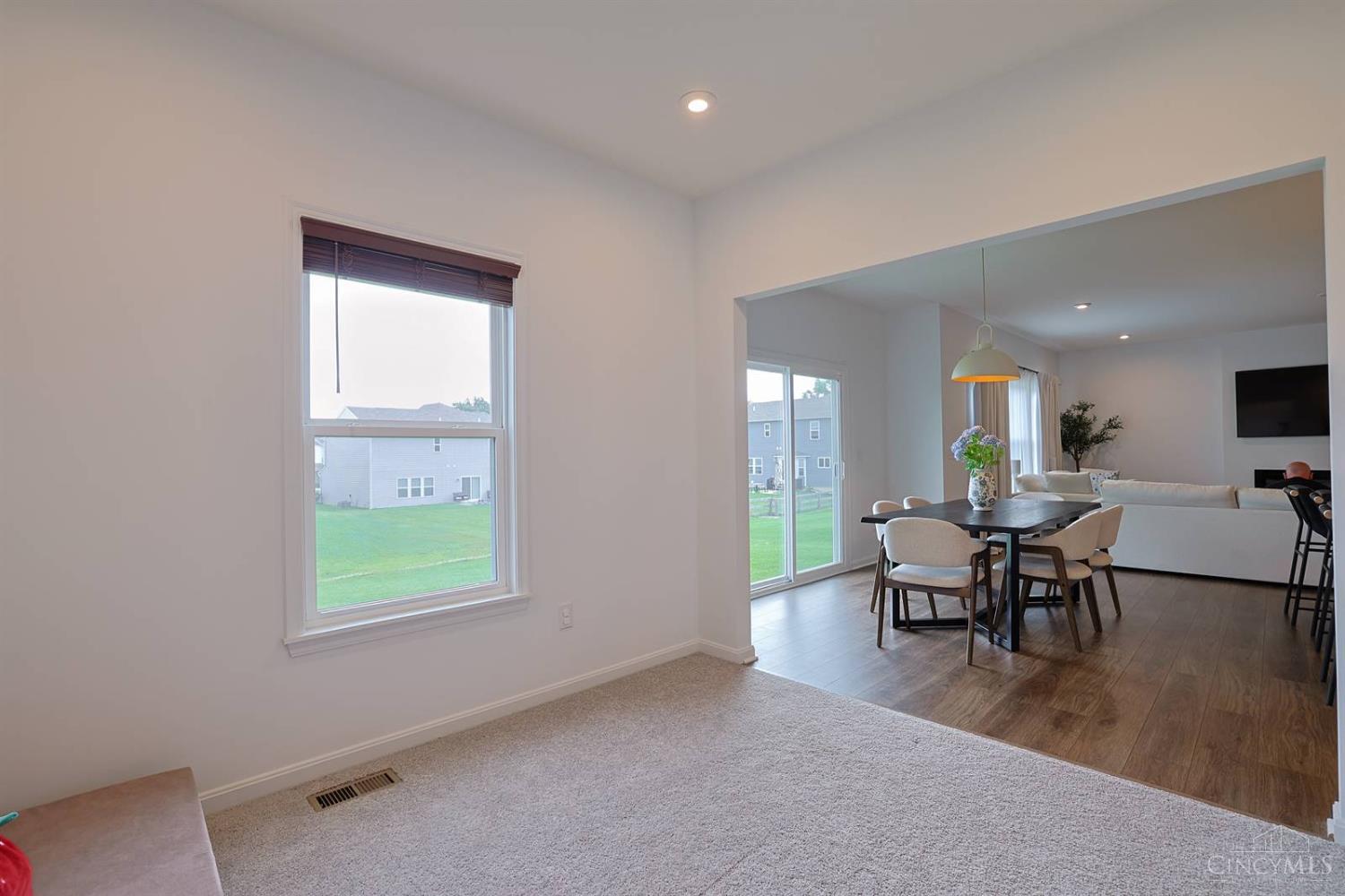 1257 Soaring Way Maineville, OH 45039 - Photo 11 of 42