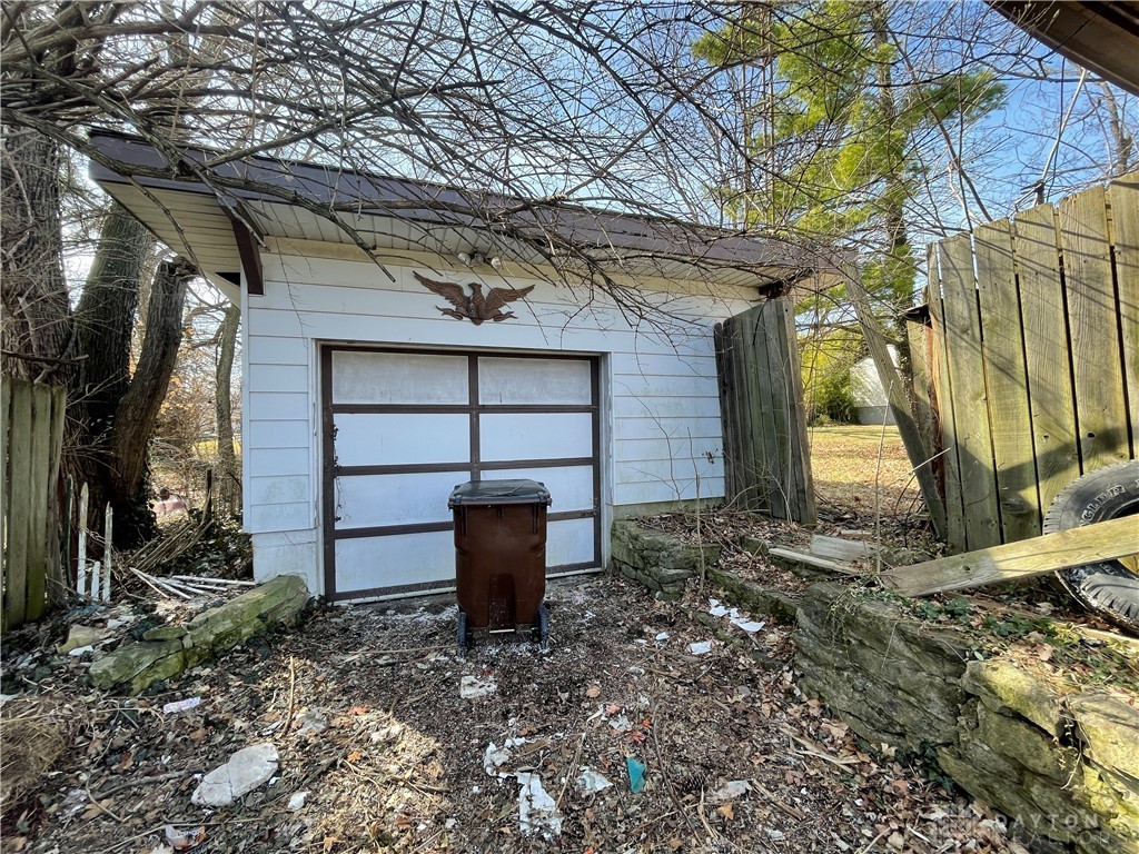 214 East Nottingham Road Dayton, OH 45405 - Photo 11 of 12 Gallery Image 11