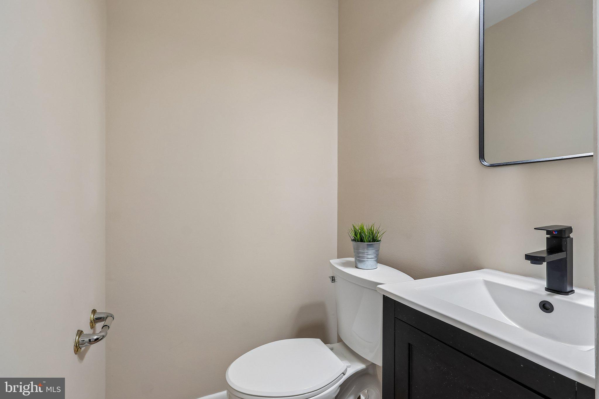 13 Evergreen Road Stowe, PA 19464 - Photo 10 of 44 Powder room