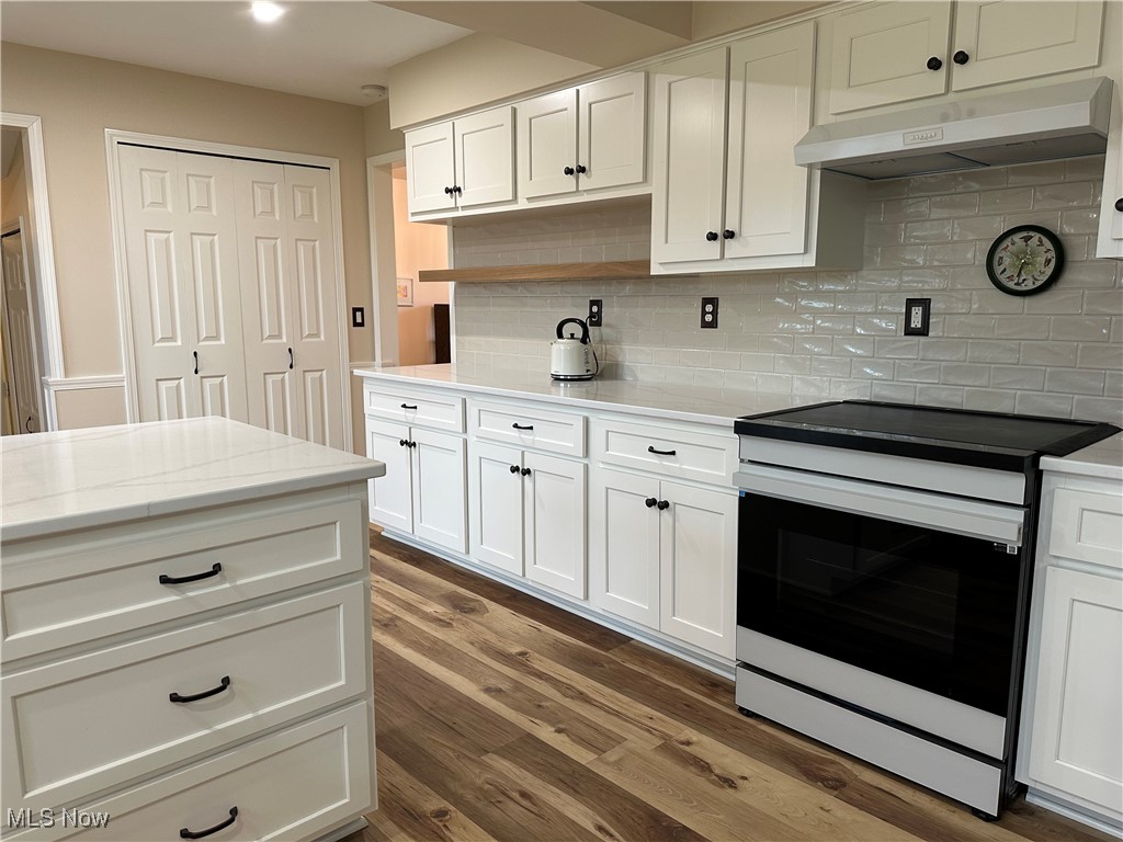 7583 Hartman Road Wadsworth, OH 44281 - Photo 4 of 30