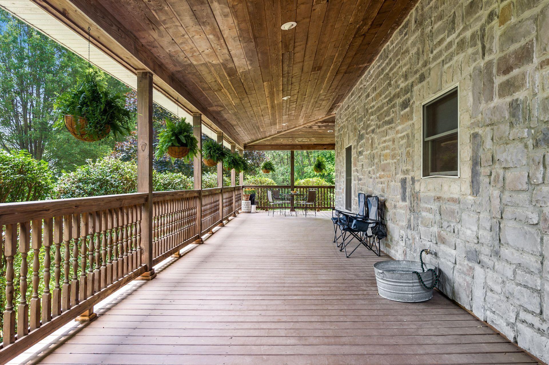 4720 Refugee Road Baltimore, OH 43105 - Photo 54 of 74 Right Side Porch