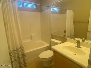 $1,995 | 1130 North Martingale Road, Gilbert, AZ 85234