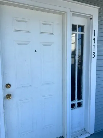 $1,200 | 1713 Gallier Street, Unit UPPR, New Orleans, LA 70117