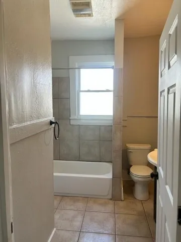 $1,200 | 1713 Gallier Street, Unit UPPR, New Orleans, LA 70117