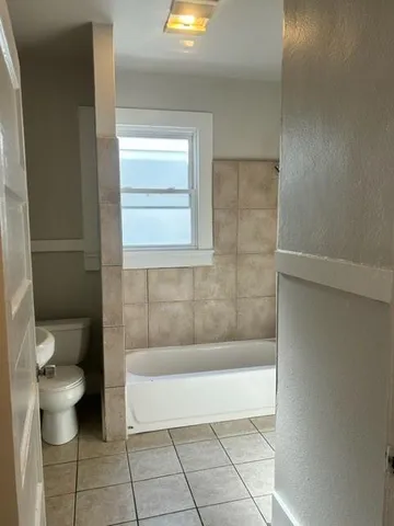 $1,200 | 1713 Gallier Street, Unit UPPR, New Orleans, LA 70117