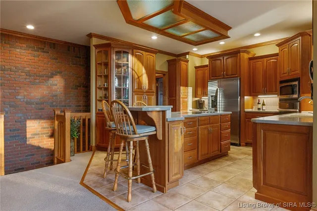 $875,000 | 1475 Willow Creek Drive Northeast, Corydon, IN 47112