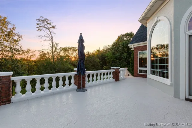 $875,000 | 1475 Willow Creek Drive Northeast, Corydon, IN 47112