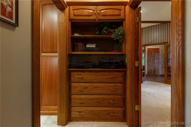 $875,000 | 1475 Willow Creek Drive Northeast, Corydon, IN 47112