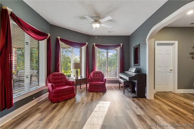 $875,000 | 1475 Willow Creek Drive Northeast, Corydon, IN 47112