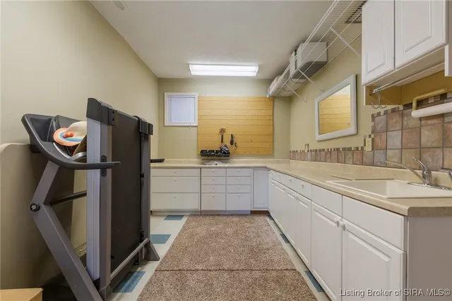 $875,000 | 1475 Willow Creek Drive Northeast, Corydon, IN 47112