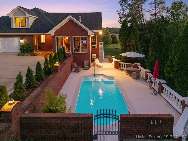 $875,000 | 1475 Willow Creek Drive Northeast, Corydon, IN 47112