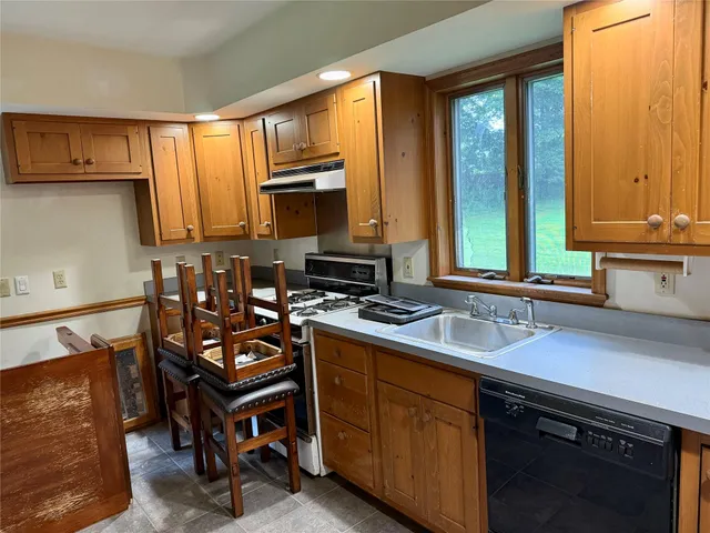 $229,000 | 81 Highway 82, Fishkill, NY 12524