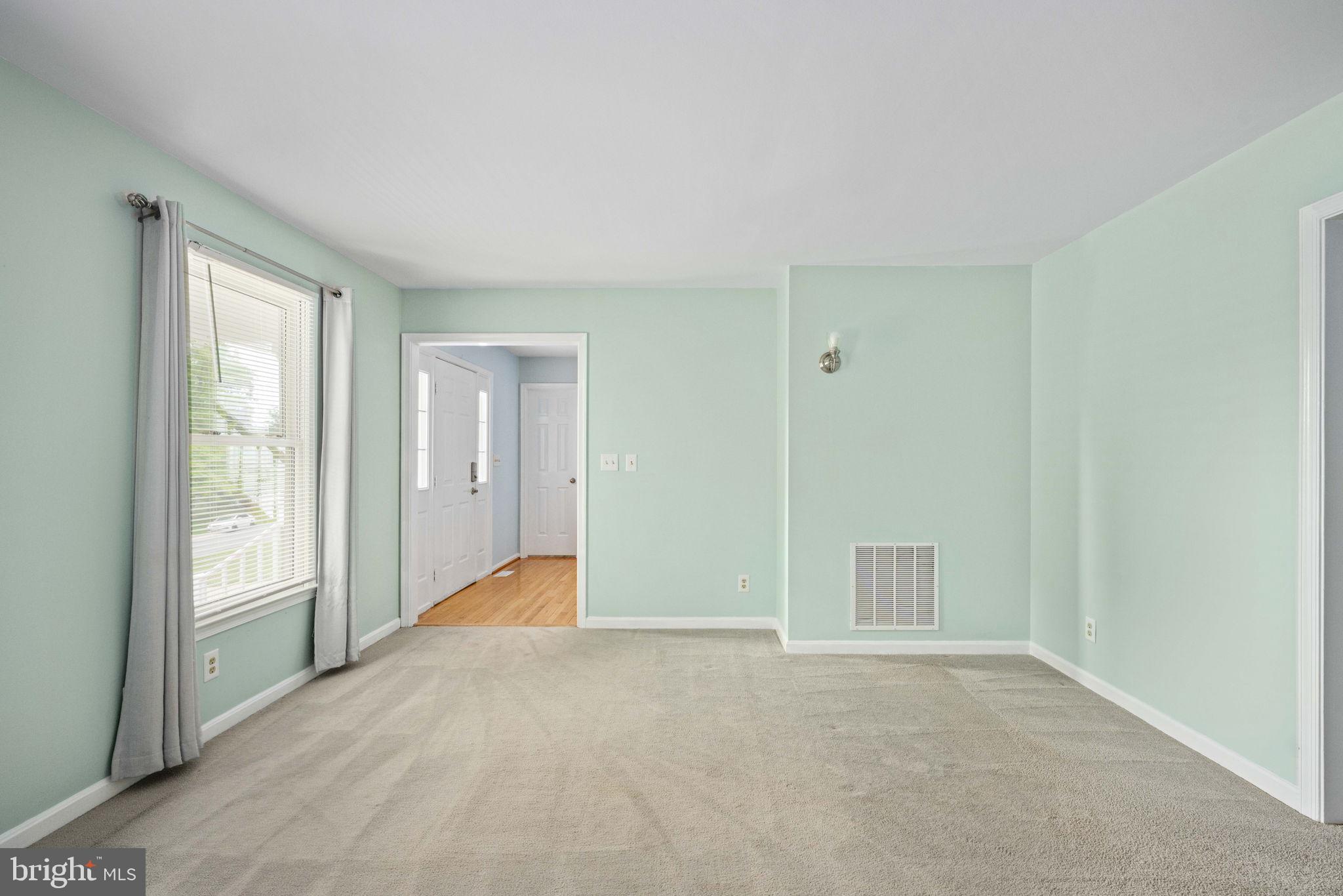 246 Choptank Road Stafford, VA 22556 - Photo 19 of 98 a view of an empty room with closet and a window