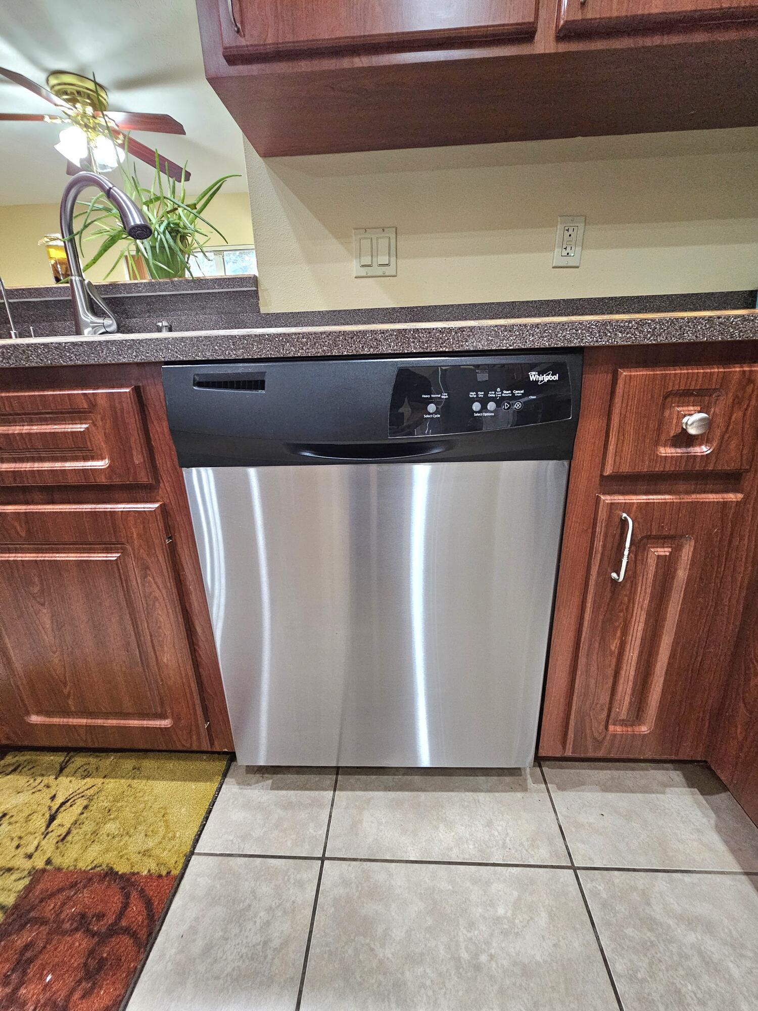 1514 Summer Road Lake Placid, FL 33852 - Photo 15 of 52 a view of a washer and dryer