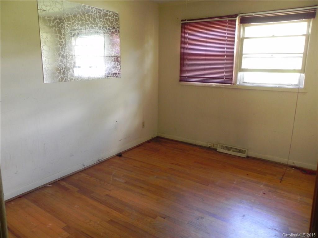 113 Kelly Road Forest City, NC 28043 - Photo 5 of 9 Gallery Image 5