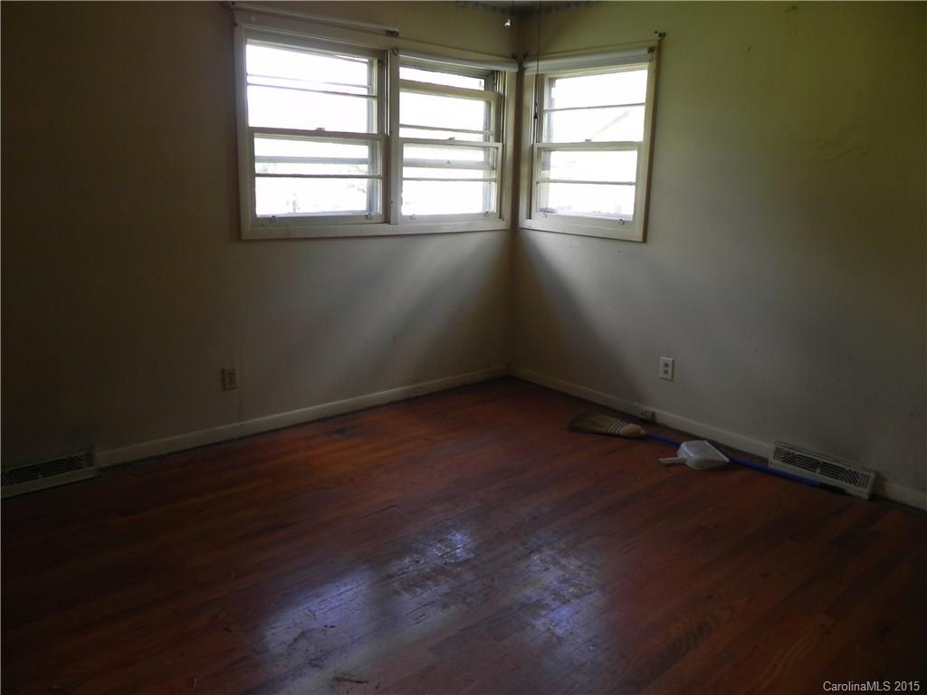113 Kelly Road Forest City, NC 28043 - Photo 6 of 9 Gallery Image 6