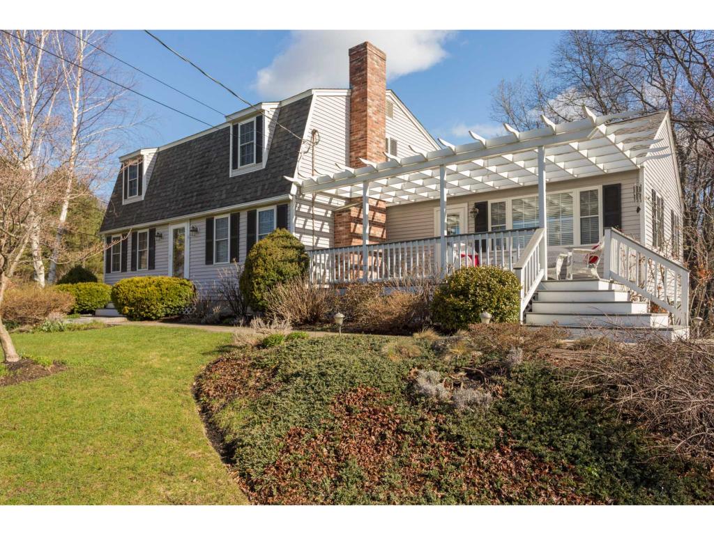 6 Scamman Road Stratham, NH 03885 - Photo 33 of 36