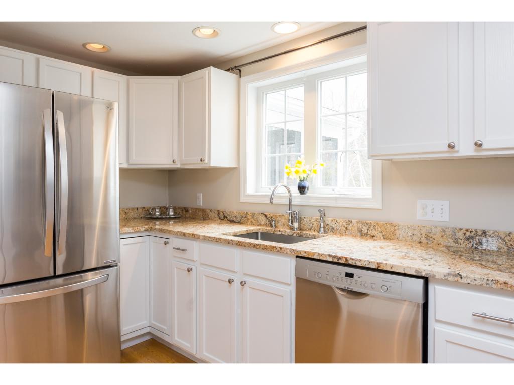 6 Scamman Road Stratham, NH 03885 - Photo 7 of 36