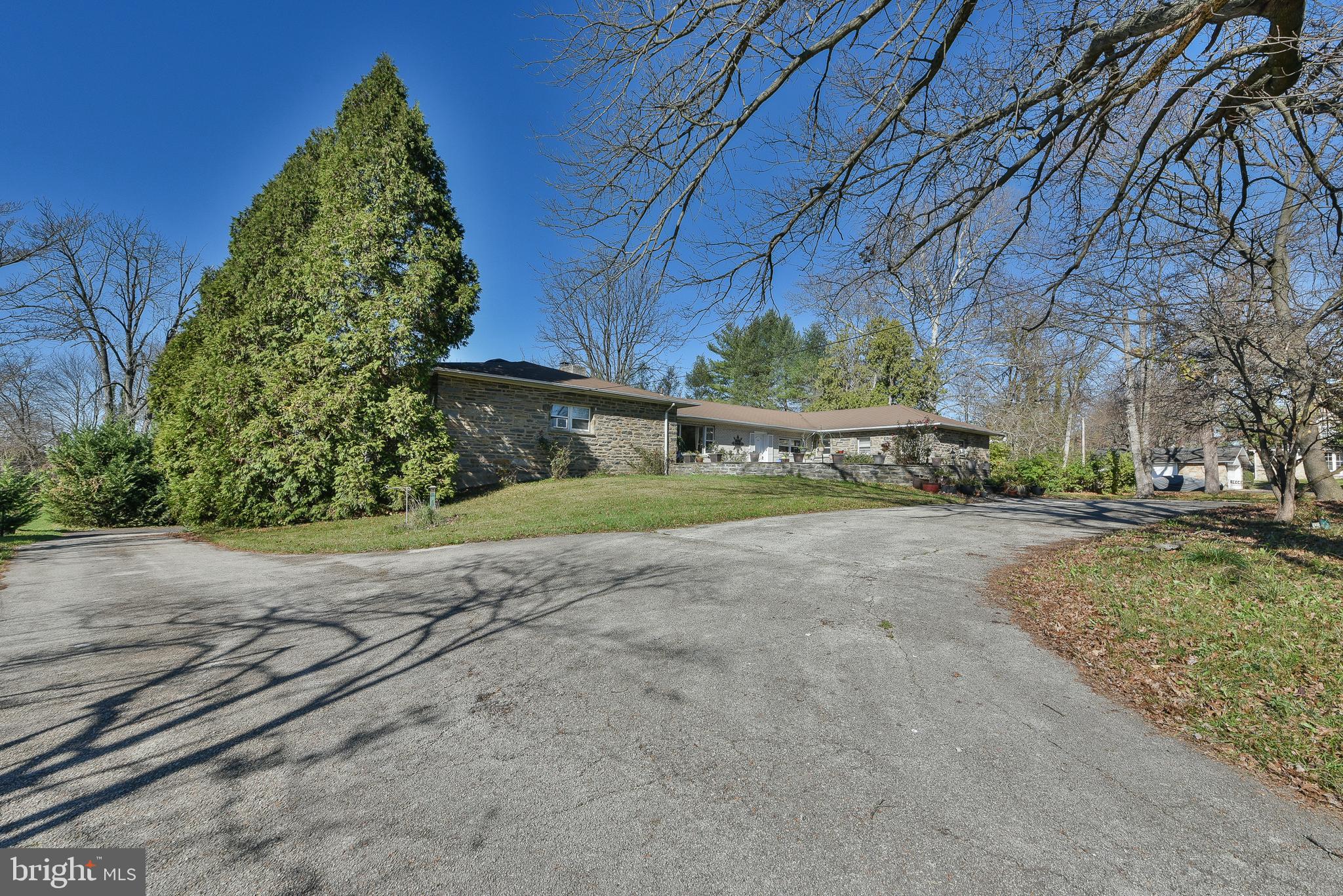 2107 Paper Mill Road Oreland, PA 19075 - Photo 3 of 25 Gallery Image 3