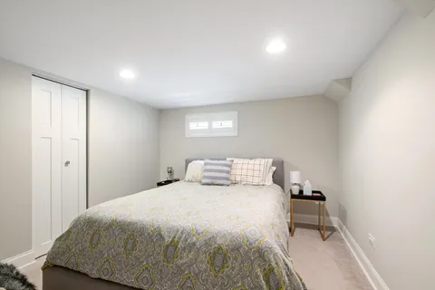 $1,195,000 | 843 North East Avenue, Oak Park, IL 60302