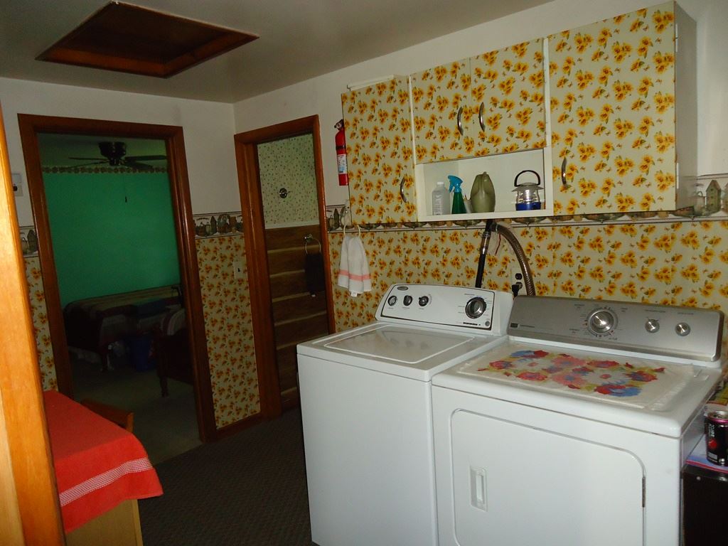 3215 North Coleman Road Coleman, MI 48618 - Photo 15 of 30 1813945-14.JPG