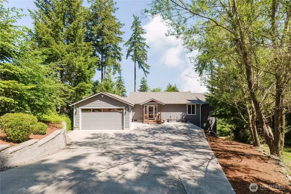 $450,000 | 253 East Mountain View Drive, Allyn, WA 98524