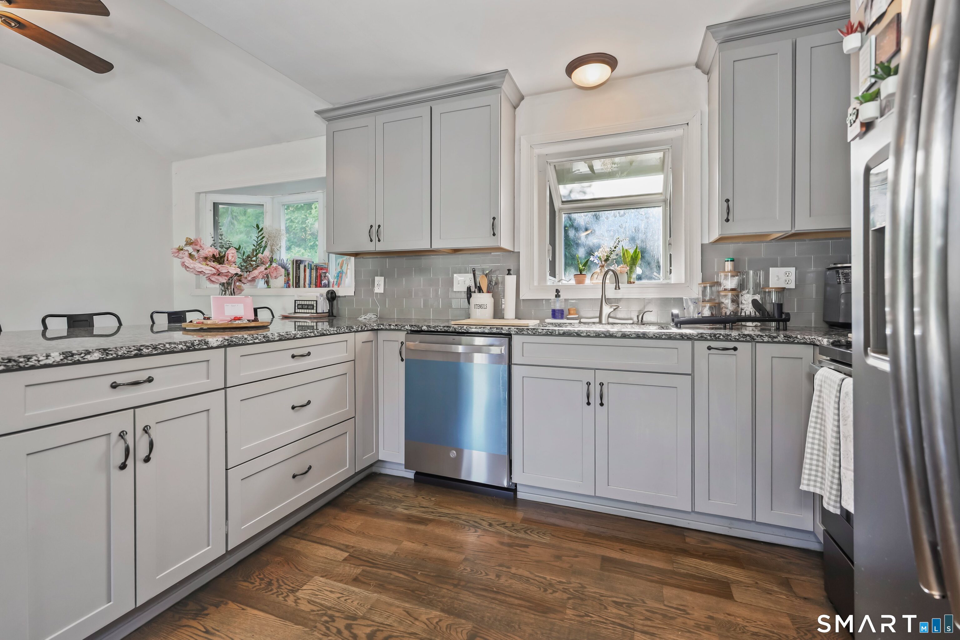 2 Badger Road Wolcott, CT 06716 - Photo 9 of 40