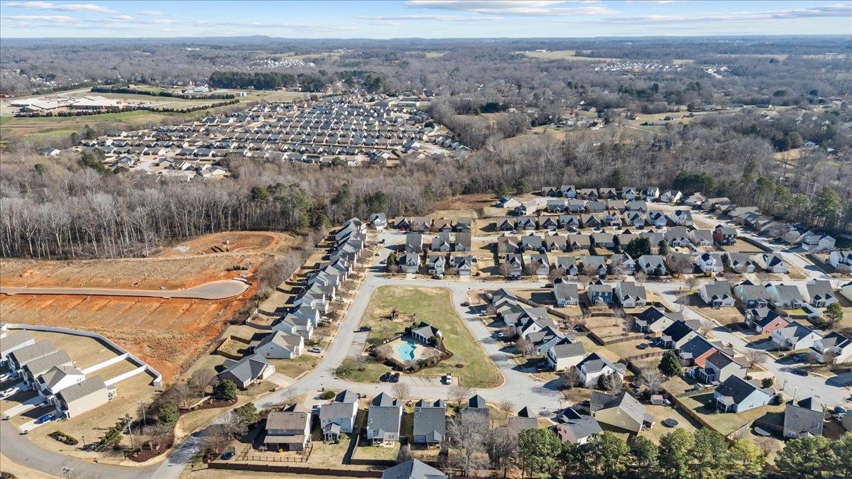 408 Bridgewood Court Boiling Springs, SC 29316 - Photo 31 of 35