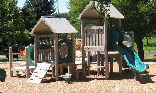 413 Woodminster Drive Moraga, CA 94556 - Photo 33 of 33 a front view of a house