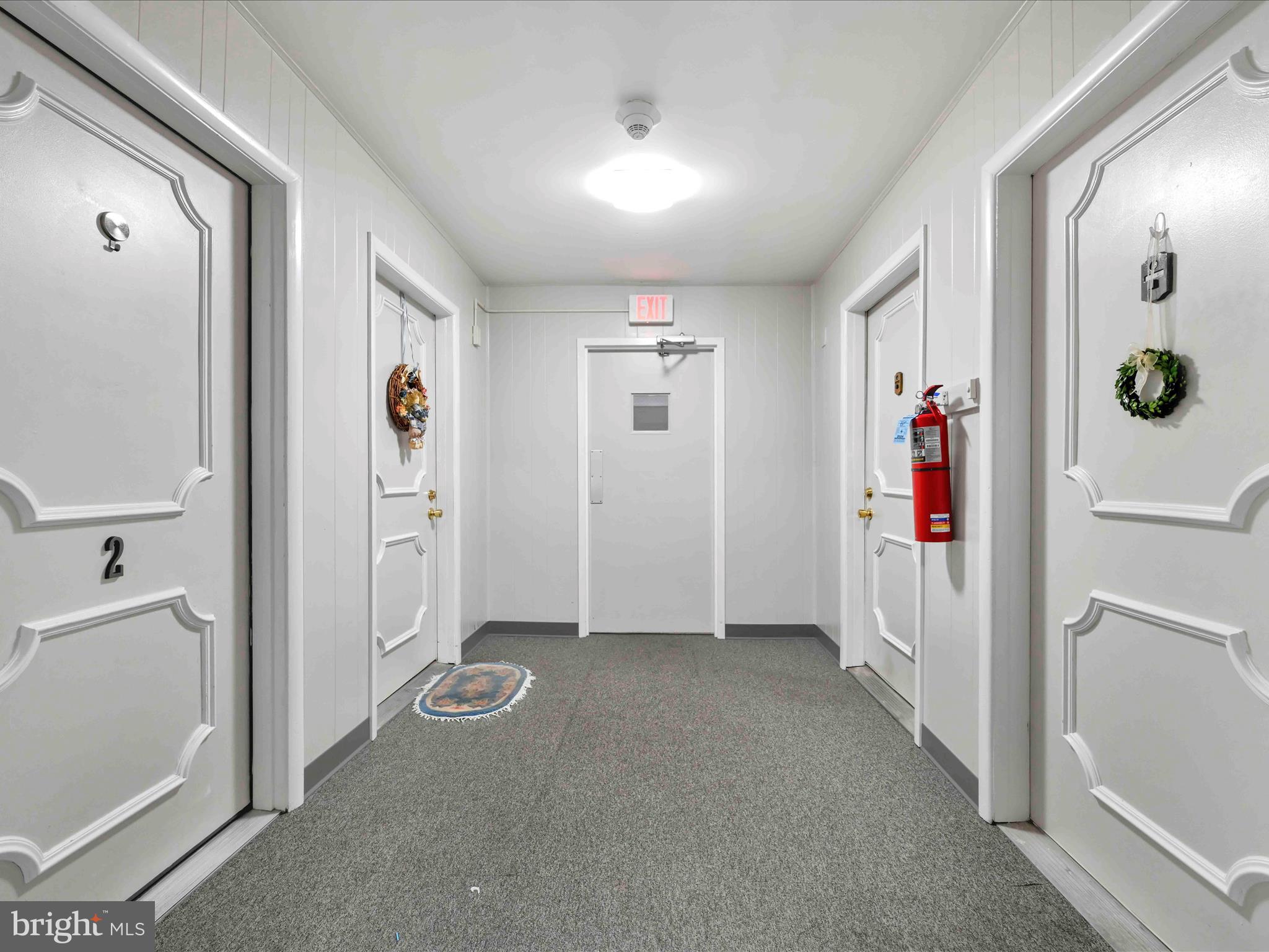 2914 State Hill Road, Unit D16 Reading, PA 19610 - Photo 5 of 28 Hallway