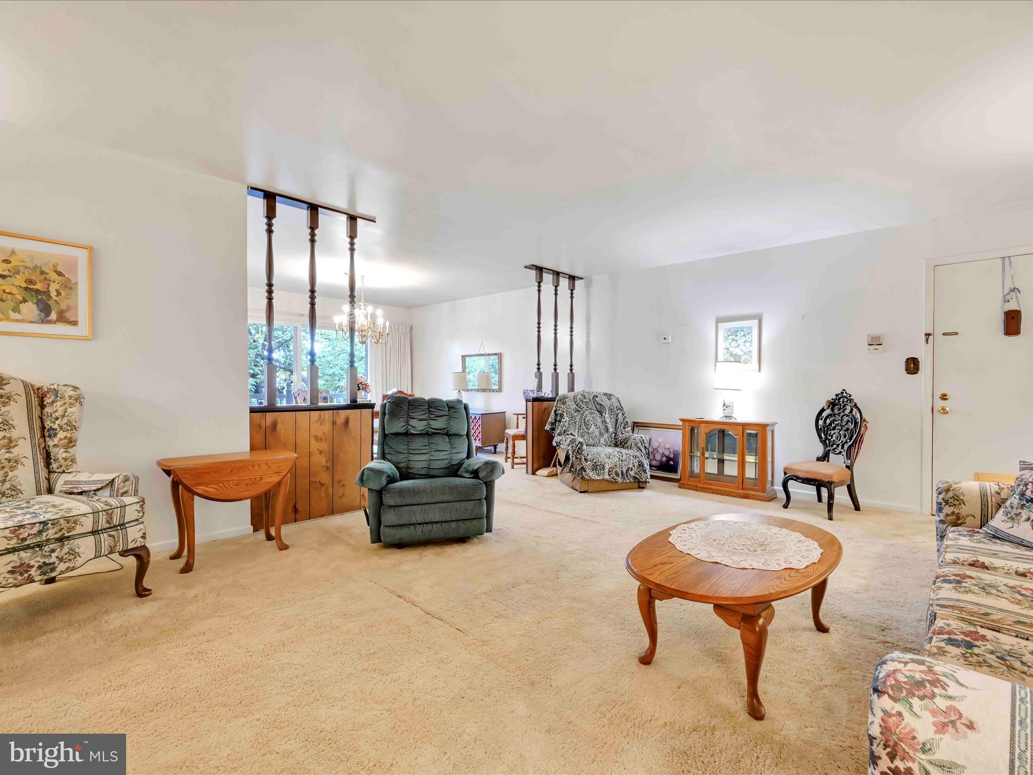 2914 State Hill Road, Unit D16 Reading, PA 19610 - Photo 9 of 28 Living Room
