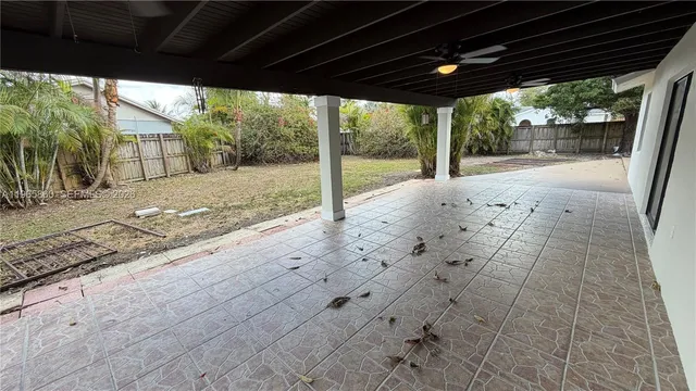 $4,000 | 6622 Southwest 148th Place, Miami, FL 33193