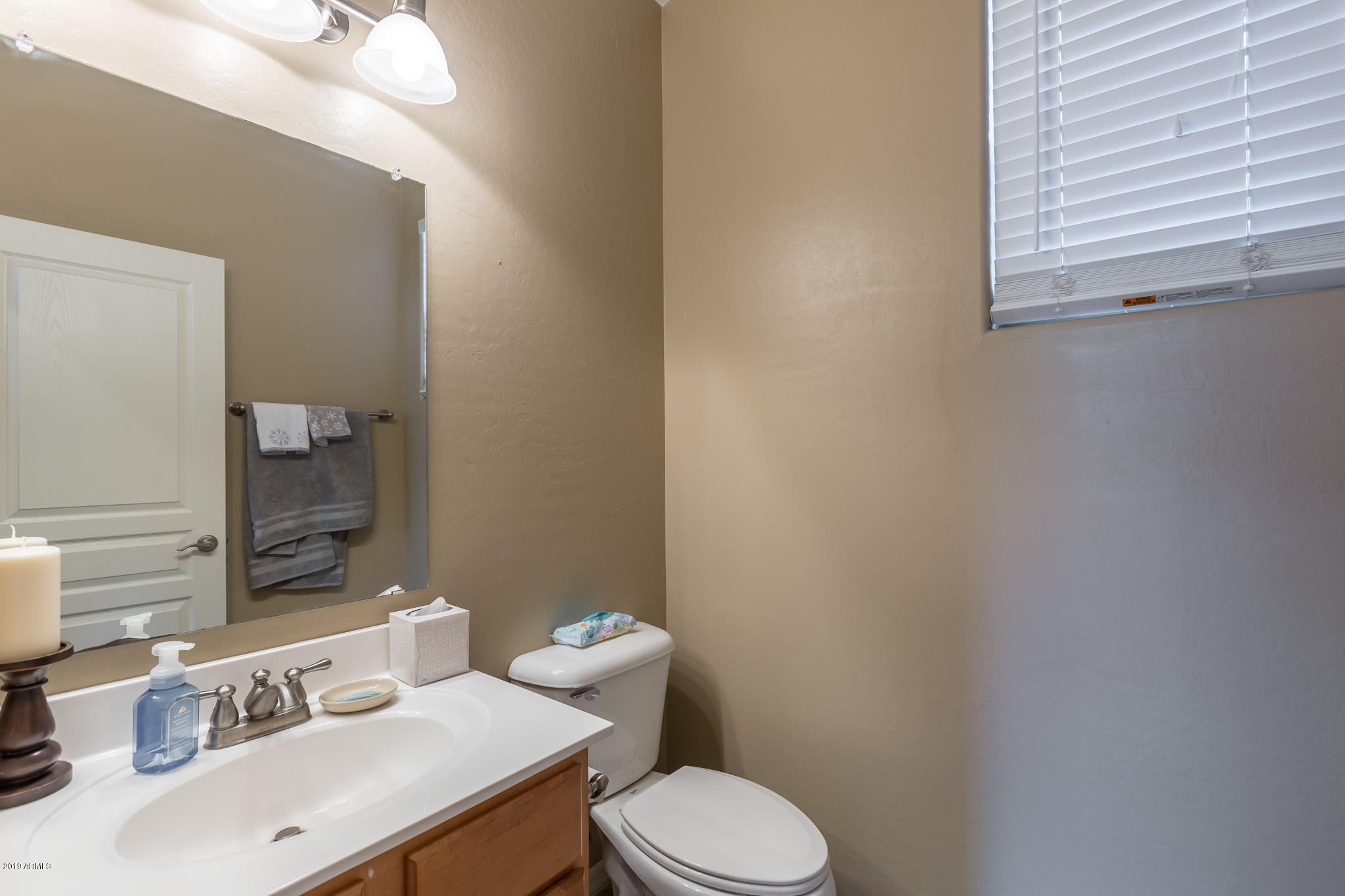 3934 South Rim Road Gilbert, AZ 85297 - Photo 19 of 39 22) POWDER ROOM