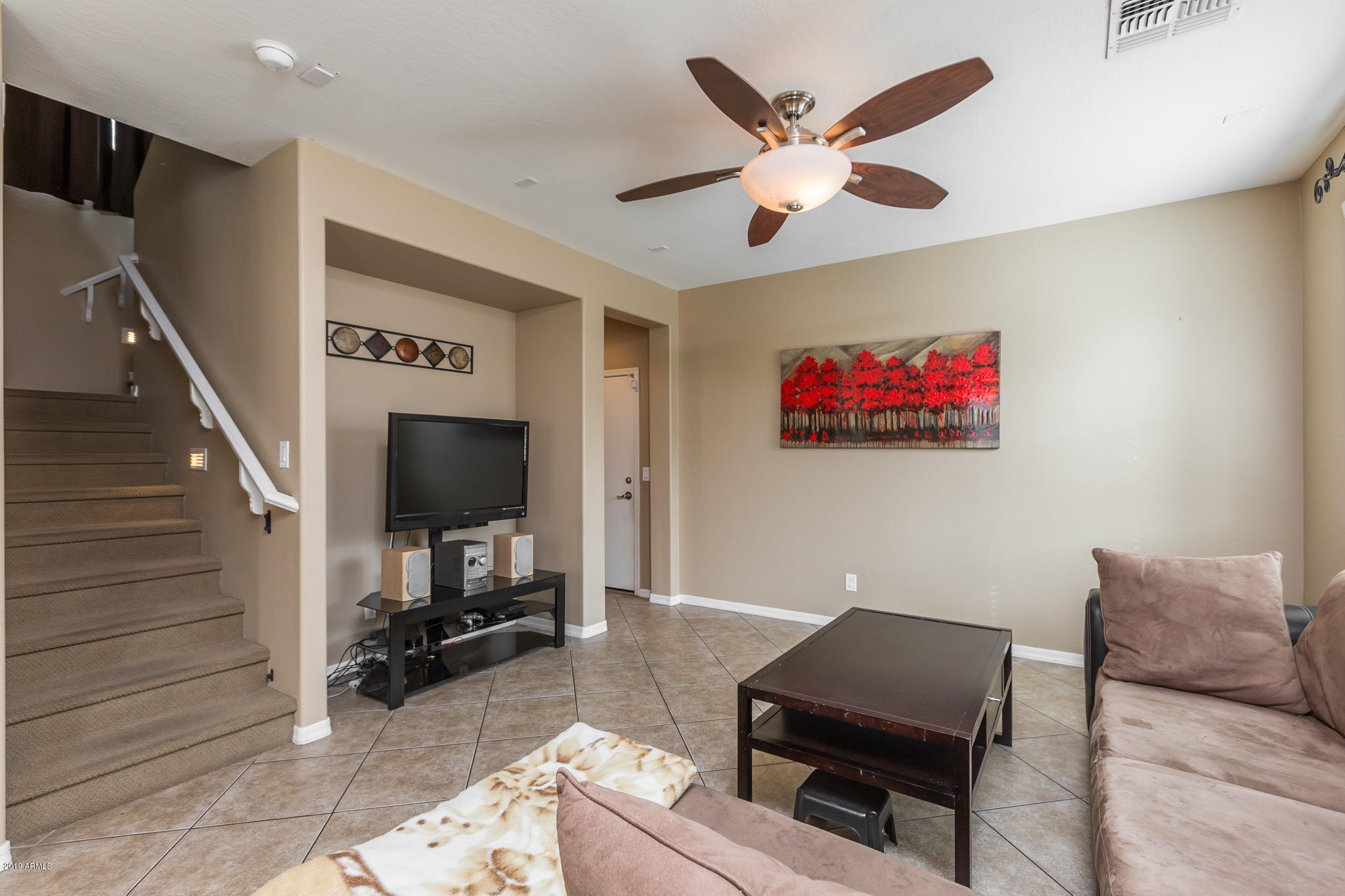 3934 South Rim Road Gilbert, AZ 85297 - Photo 5 of 39 8) GREAT ROOM
