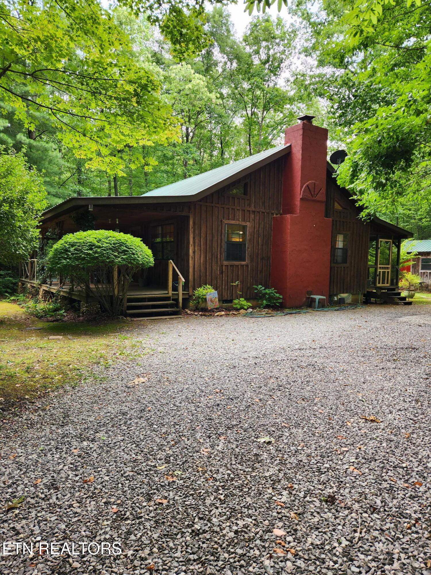 108 Gold Miners Road Tellico Plains, TN 37385 - Photo 5 of 35 Side view