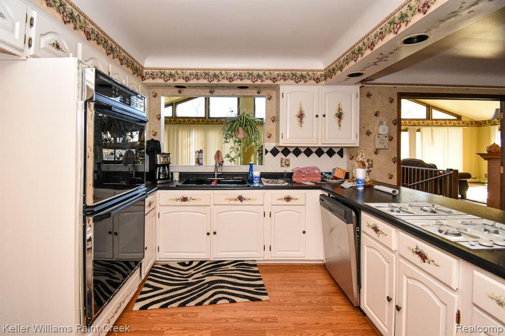 61300 Romeo Plank Road Ray, MI 48096 - Photo 17 of 56