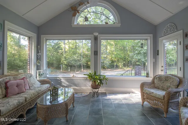 $398,900 | 956 Kale Street, Diamondhead, MS 39525