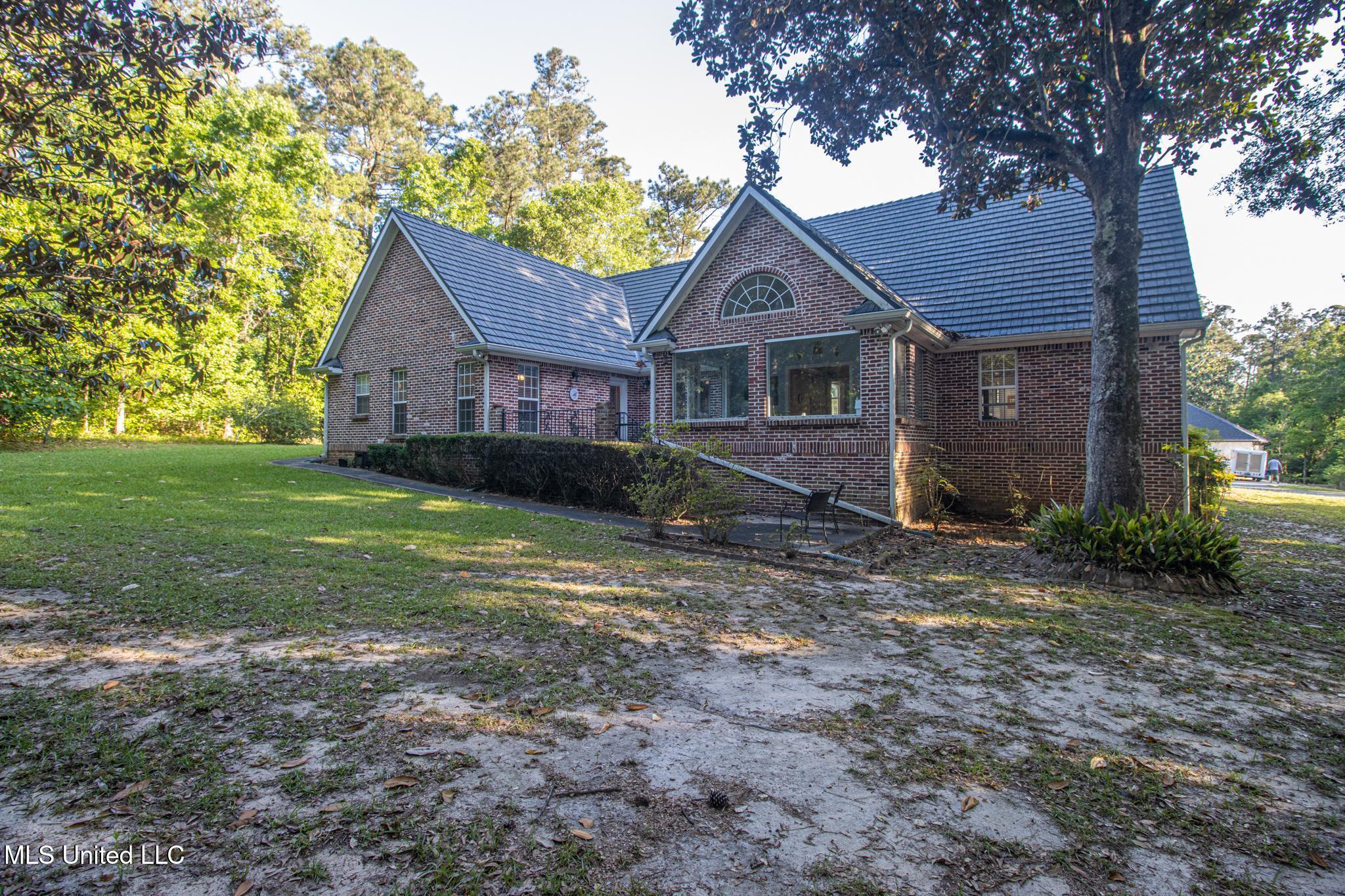 956 Kale Street Diamondhead, MS 39525 - Photo 2 of 28 Kale-16