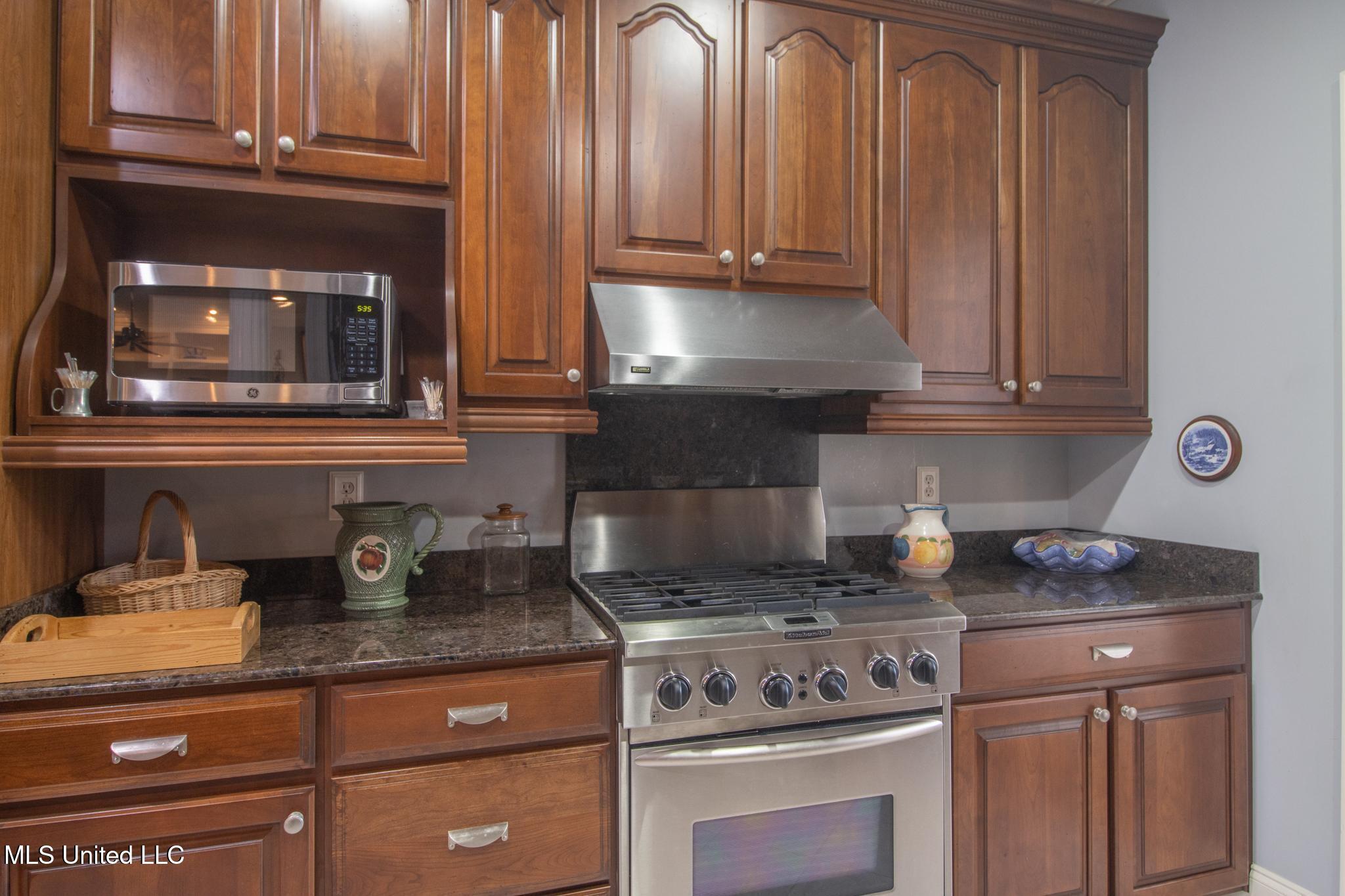 956 Kale Street Diamondhead, MS 39525 - Photo 7 of 28 Kale-9