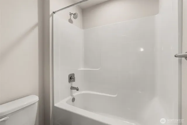 $669,950 | 1421 89th Avenue Southeast, Tumwater, WA 98501