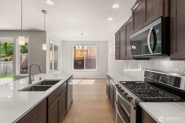 $669,950 | 1421 89th Avenue Southeast, Tumwater, WA 98501