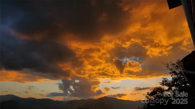 $1,398,000 | 246 Half Moon Mile, Lake Lure, NC 28746