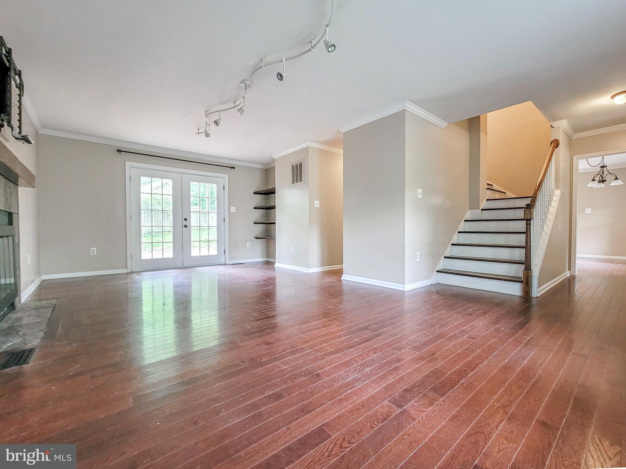 19087 Fuller Heights Road Triangle, VA 22172 - Photo 13 of 60 Gallery Image 13