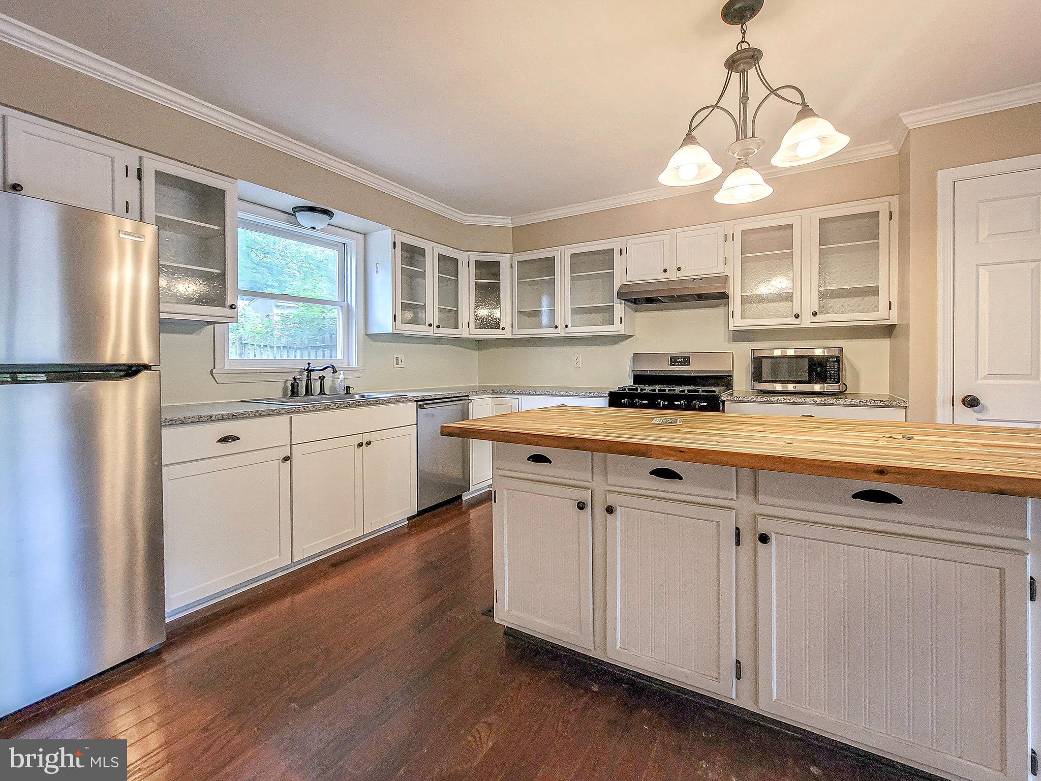 19087 Fuller Heights Road Triangle, VA 22172 - Photo 21 of 60 Gallery Image 21